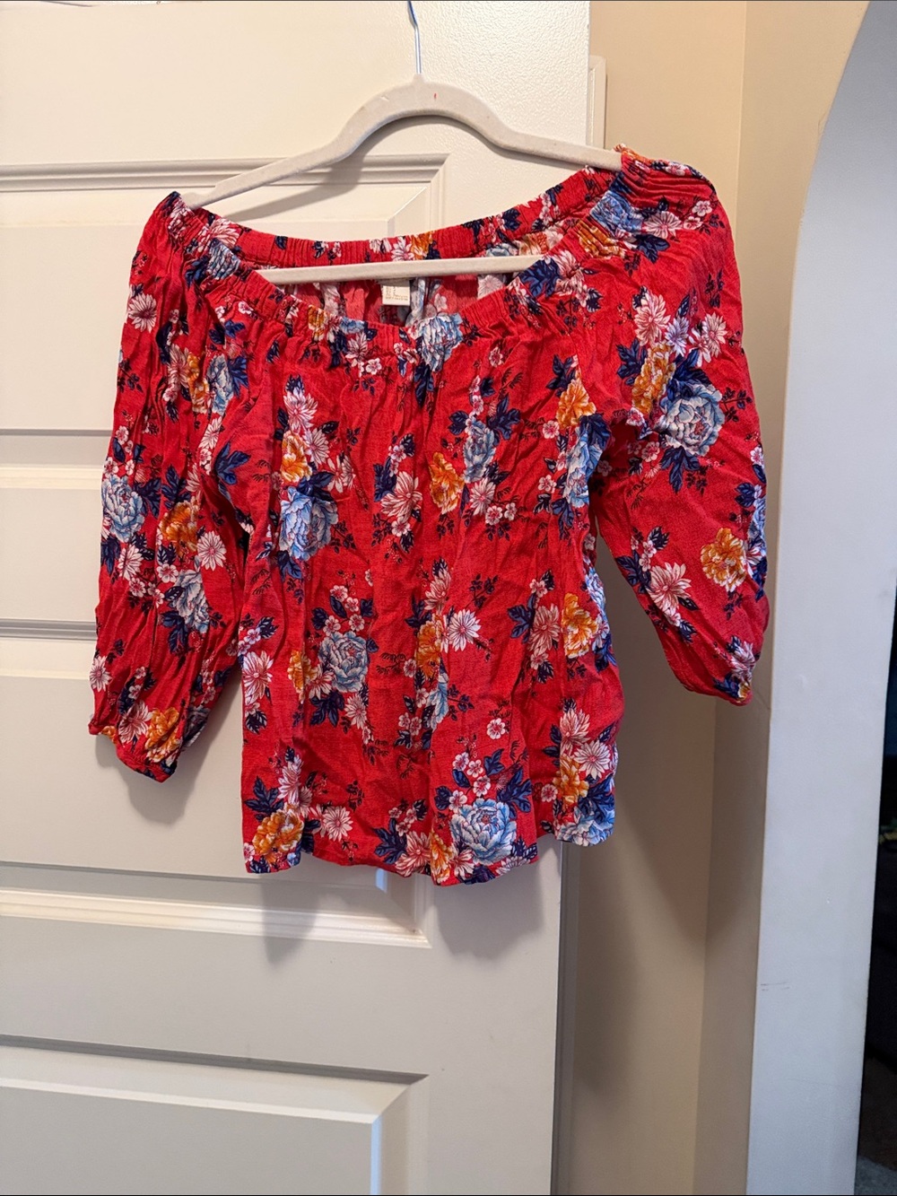 Forever 21 Red Floral Off-Shoulder Blouse